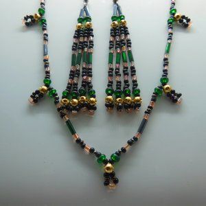 Handmade Set Earrings and Necklace - Very delicate pattern